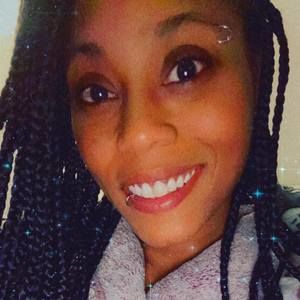 Meet your Posher, Aisha